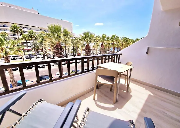 Close To The Sea Apartment *